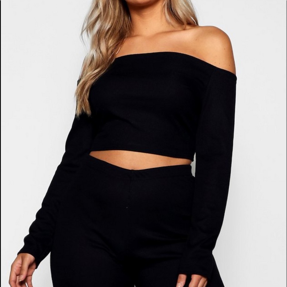 Black off sleeve crop top